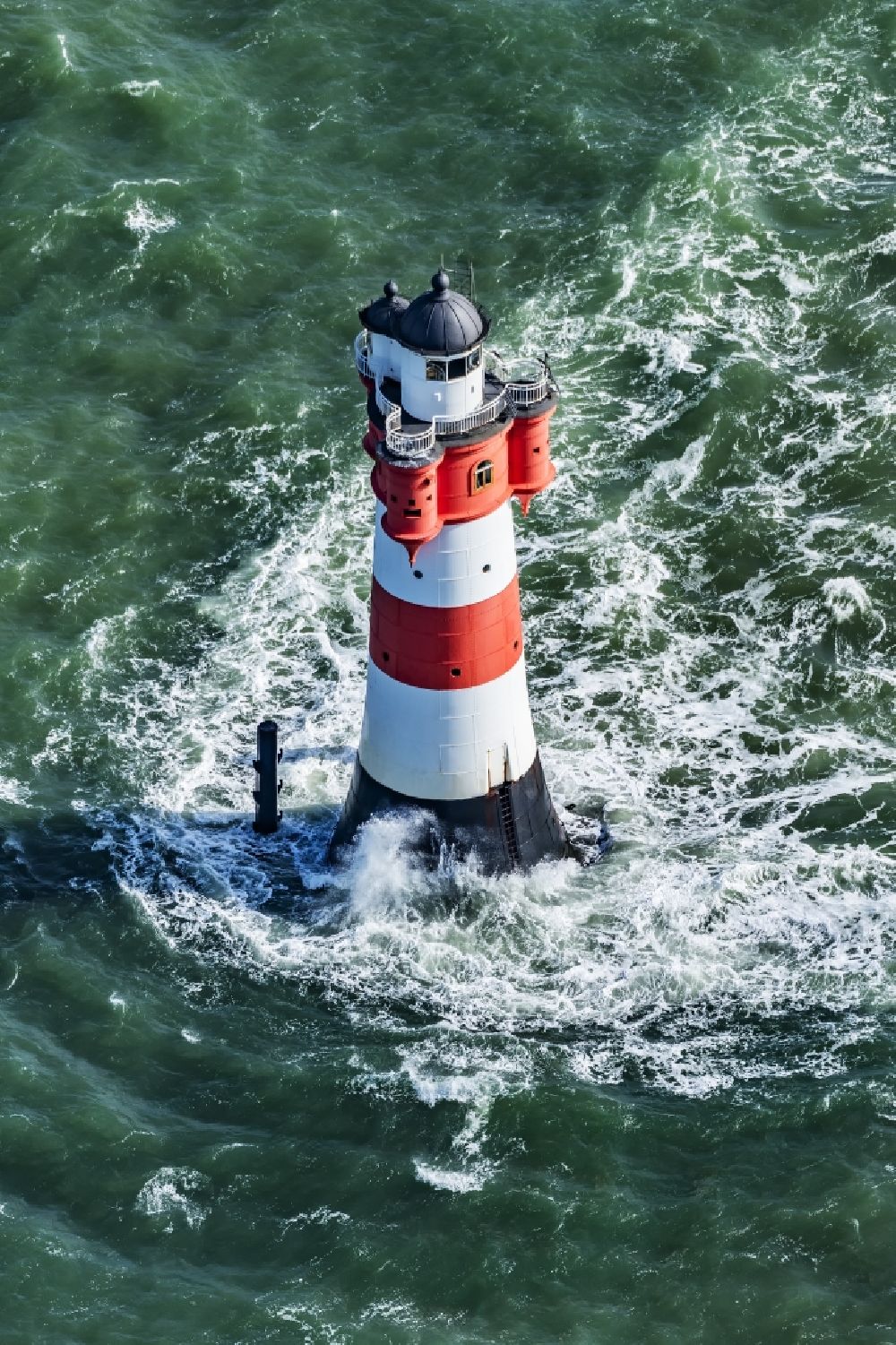 Aerial image Butjadingen - Roter Sand lighthouse as a historical nautical sign in the coastal area of a??a??the North Sea in Butjadingen in the state Lower Saxony, Germany