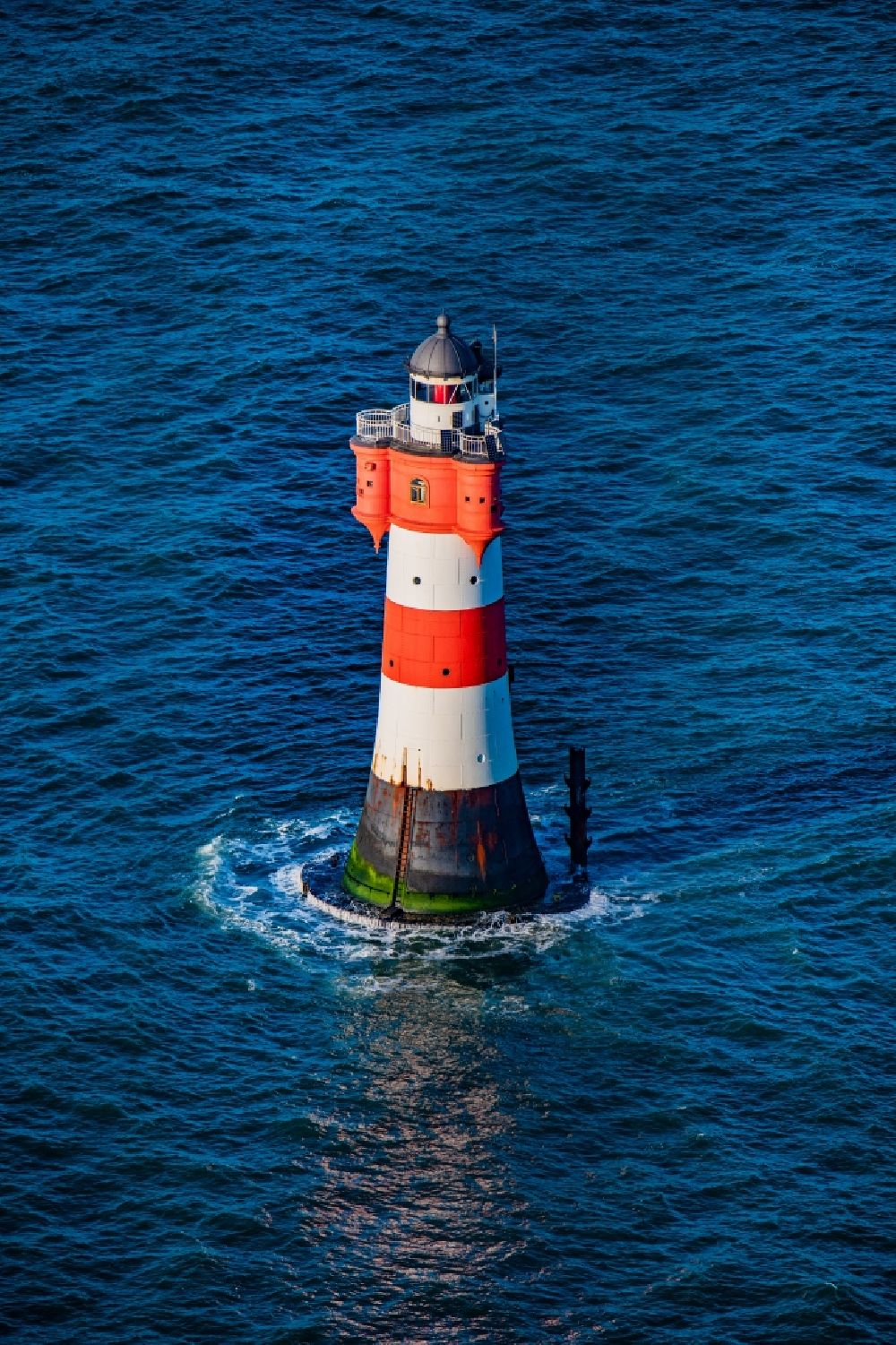 Wangerooge from the bird's eye view: Lighthouse Roter Sand as a historic seafaring character in the waters of the North Sea by the mouth of the river Weser in Germany