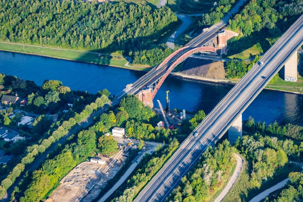 Kiel from the bird's eye view: Road bridge construction of Levensauer High bridge in Kiel in the state of Schleswig-Holstein. The two bridges - one for rail lines and the other including the federal highway B76 - span the Kiel Canal