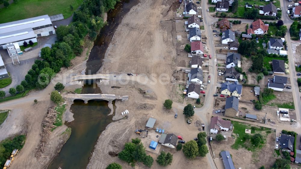 Aerial photograph Hönningen - Liers with the old arch bridge and the new temporary bridge after the flood disaster in the Ahr valley this year in the state Rhineland-Palatinate, Germany