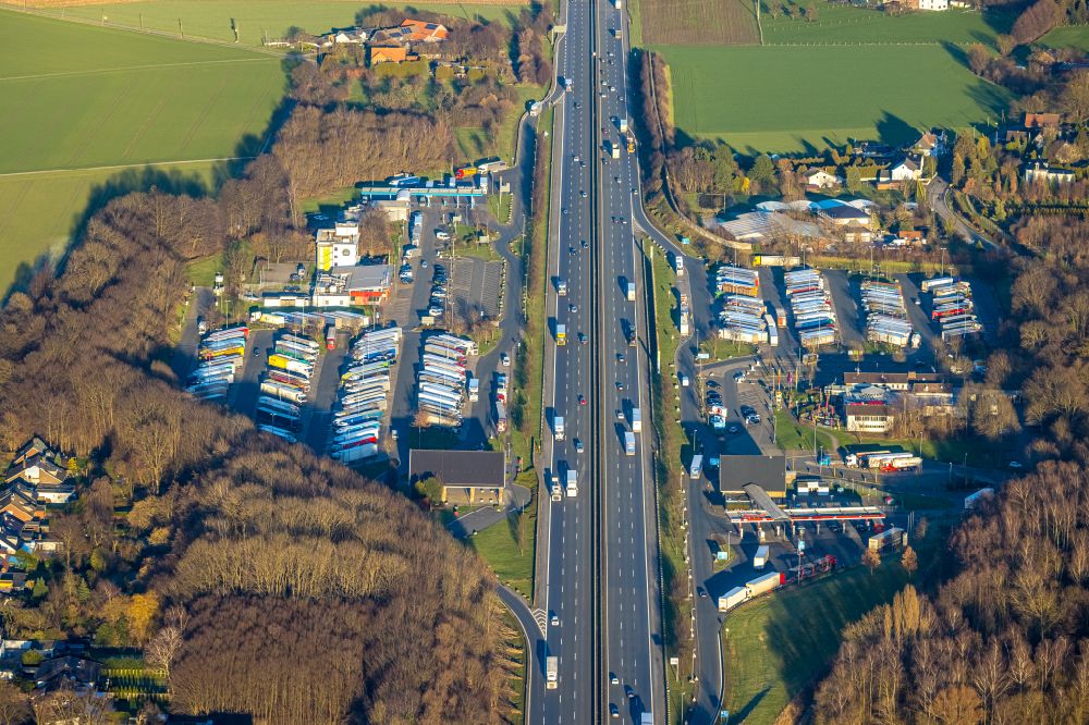 Aerial photograph Hamm - Truck parking areas at the motorway rest area and parking lot of the BAB A2 in Rhynern in the Ruhr area in the state North Rhine-Westphalia, Germany