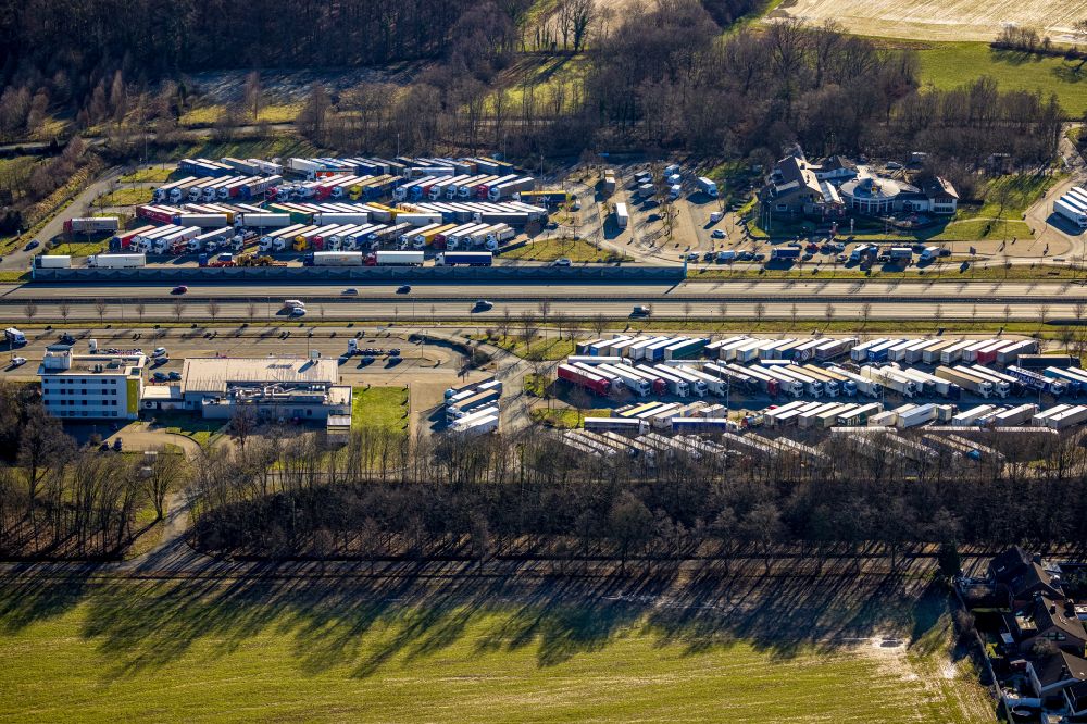 Aerial image Hamm - Truck parking areas at the motorway rest area and parking lot of the BAB A2 in Rhynern in the Ruhr area in the state North Rhine-Westphalia, Germany