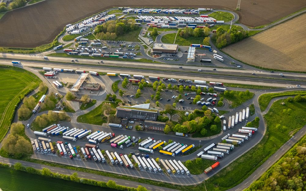 Eschweiler from above - Lorries - parking spaces at the highway rest stop and parking of the BAB A 4 in Eschweiler in the state North Rhine-Westphalia