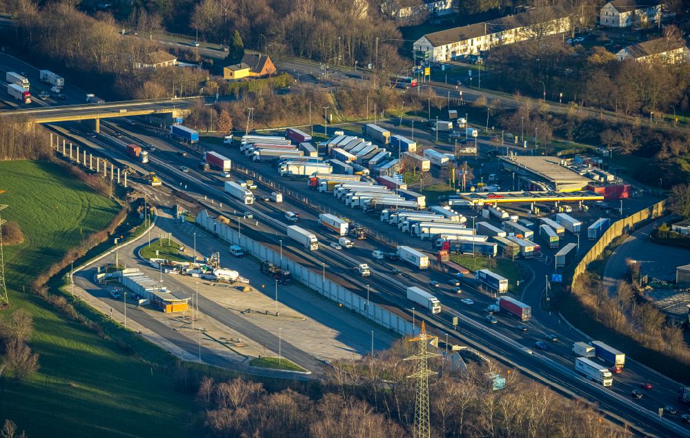 Aerial image Fuhlenbrock - lorries - parking spaces at the highway rest stop and parking of the BAB A 2 in Fuhlenbrock at Ruhrgebiet in the state North Rhine-Westphalia, Germany