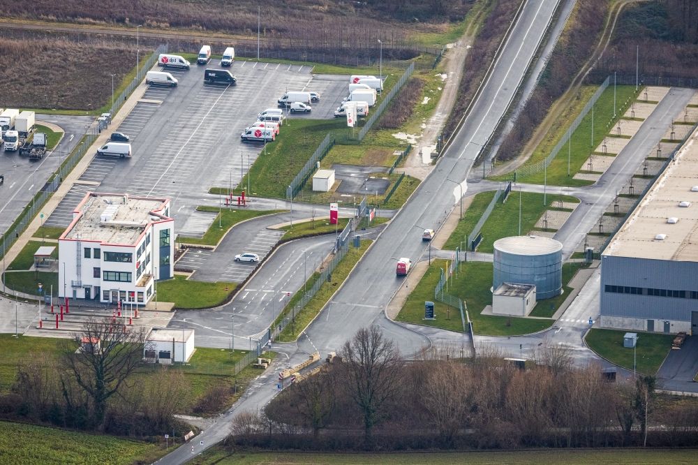 Aerial photograph Hamm - Lorries and Truck storage areas and free-standing storage DPD Hamm on Osterboenener Strasse in the district Westerboenen in Hamm at Ruhrgebiet in the state North Rhine-Westphalia, Germany