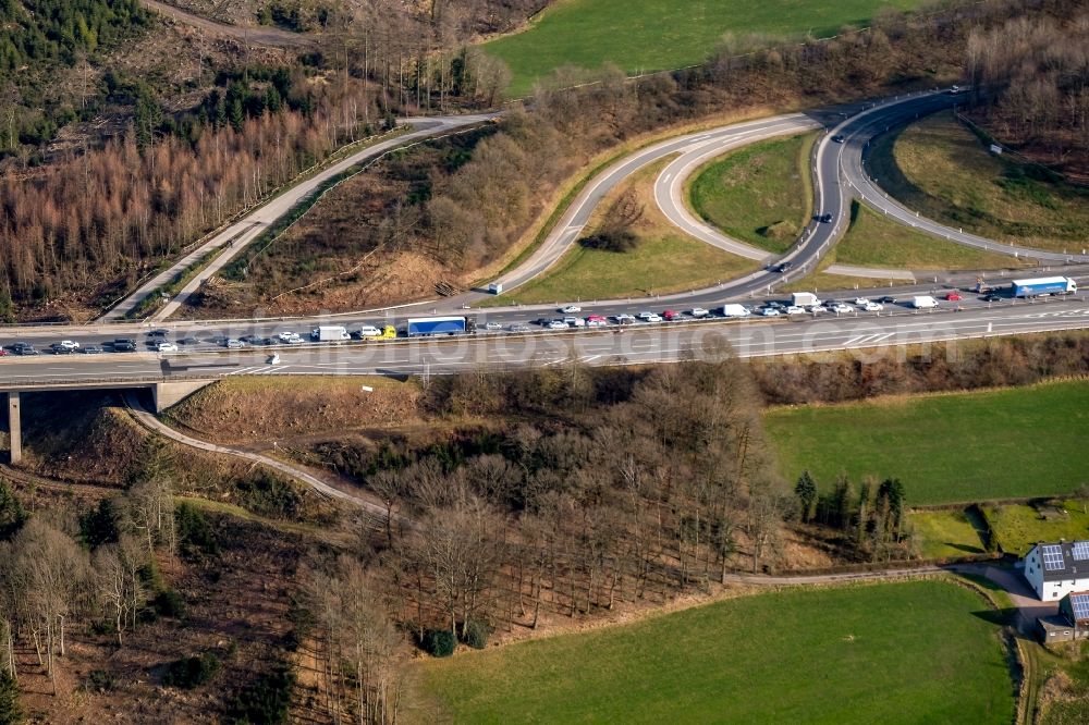 Aerial photograph sterbecke - Lorries crowded in traffic jams on the lanes of the route of the Autobahn BAB 45 on the valley bridge Sterbecke in Sterbecke in the state North Rhine-Westphalia, Germany