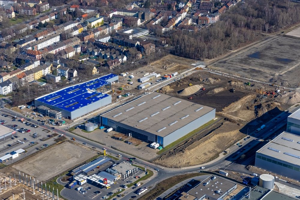 Gelsenkirchen from above - Logistics center of the company Professional Retail Service GmbH on Bruesseler Strasse next to the construction site of the bilstein group logistic center in Gelsenkirchen in the state North Rhine-Westphalia, Germany