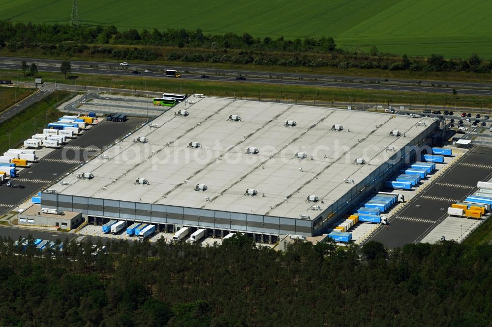 Kiekebusch from the bird's eye view: Logistics center of the Achim Walder retailer Amazon in Kiekebusch in the state of Brandenburg, Germany