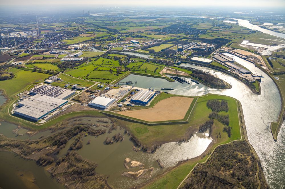 Aerial photograph Wesel - Complex on the site of the logistics center NORDFROST GmbH & Co. KG in Wesel at Ruhrgebiet in the state North Rhine-Westphalia, Germany