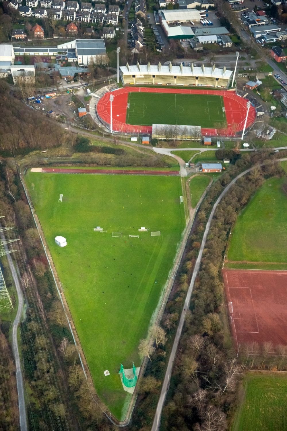 Aerial photograph Bochum - Olympic base with sports halls and boarding school at Lohrheidestadion located in Bochum Wattenscheid district in North Rhine-Westphalia