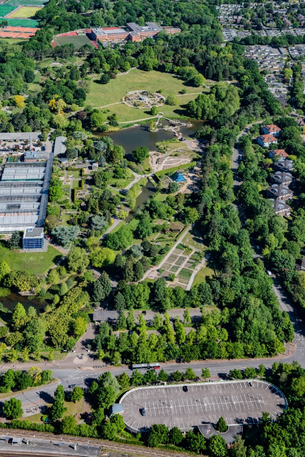 Aerial photograph Hamburg - Park of Loki Schmidt Garten - Botanischer Garten of Universitaet Hamburg on Hesten in the district Klein Flottbek in Hamburg, Germany