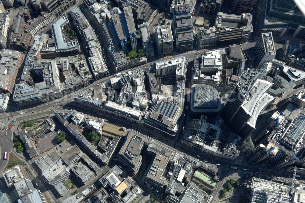 Aerial photograph London - View of the City of London in Greater London. In the picture e.g. Willis Building with three levels of design. The 125-meter skyscraper, which was designed by architect Norman Foster, was completed in 2004 and provides office space