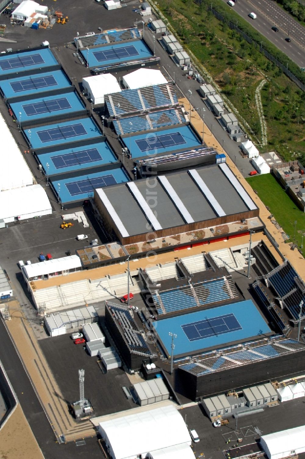 Aerial photograph London - Sports and Leisure Centre Eton Maonr in the district Leyton a training centre for water sportsman of the Olympic Games and venue of the wheelchair tennis tournaments of Paralympic Games 2012 in Great Britain