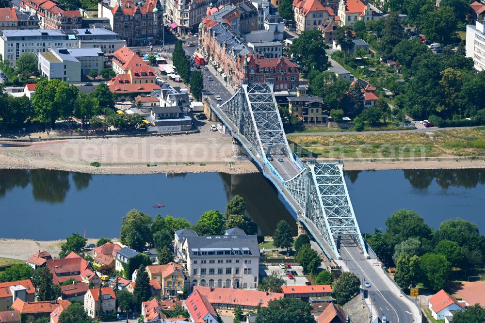 Aerial photograph Dresden - The Loschwitzer bridge called Blue Miracle over the river Elbe in Dresden in the state Saxony. The bridge connects the districts Blasewitz and Loschwitz and is a well known landmark in Dresden