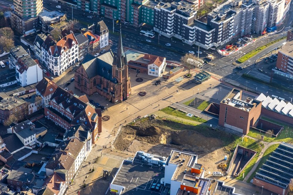 Aerial image Herne - Aerial view of the church building of the Kreuzkirche on Europaplatz next to the LWL Museum of Archaeology in Herne in the federal state of North Rhine-Westphalia, Germany