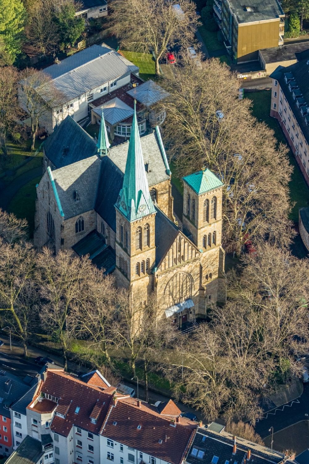 Herne from above - Aerial view of the church building of the Sacred Heart Church Duengelstrasse in Herne in the federal state of North Rhine-Westphalia, Germany