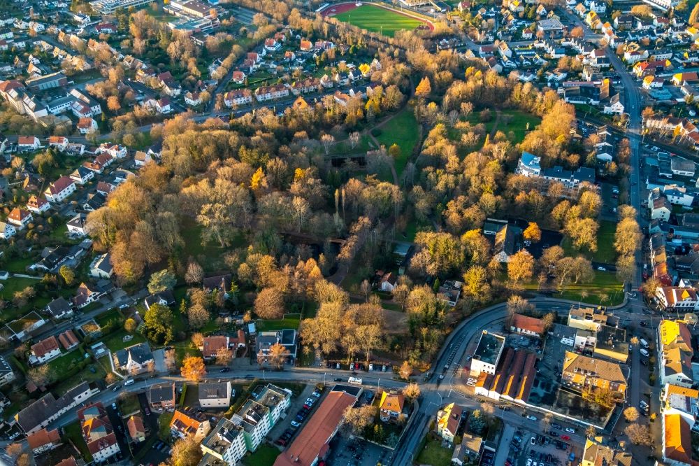 Werl from above - Aerial view of the Kurpark, autumn colours Park in Werl in the German state of North Rhine-Westphalia, Germany