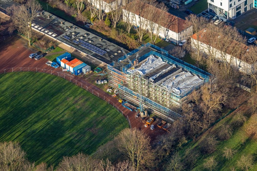 Herne from above - Aerial view of the school building of Otto-Hahn-Gymnasium with new sports hall under construction in Herne in the federal state of North Rhine-Westphalia, Germany