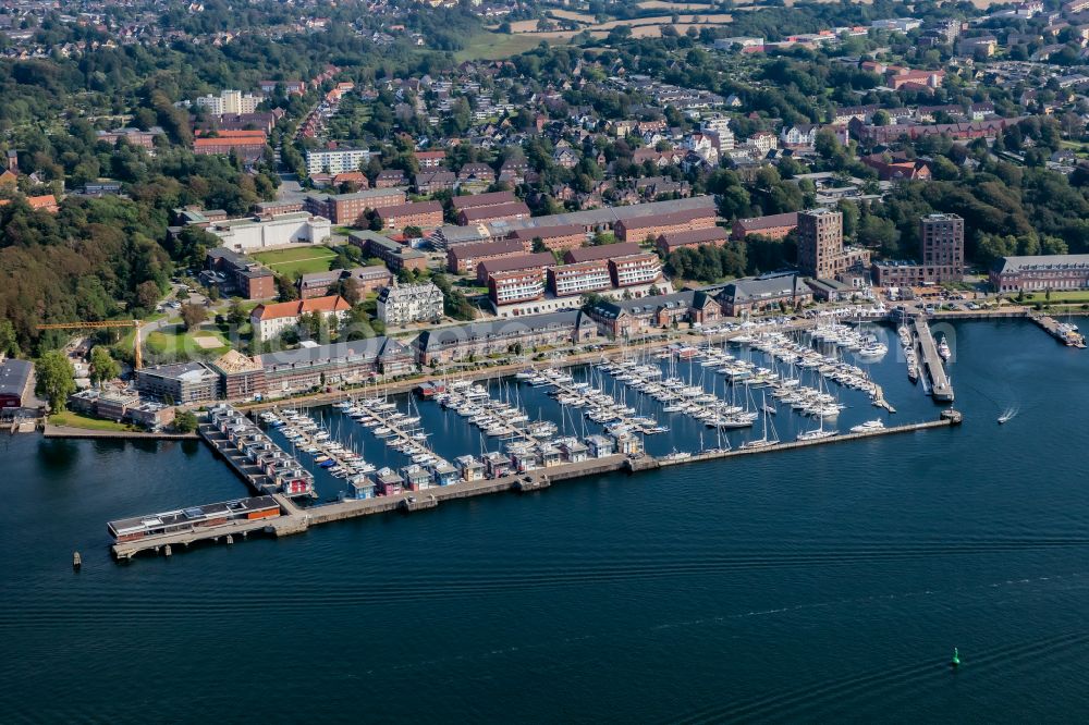 Aerial photograph Flensburg - Maritime residential and commercial building district with marina Sonwik along the fjord promenade in Flensburg in the state Schleswig-Holstein, Germany