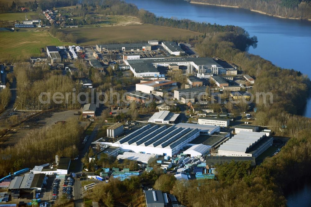 Aerial photograph Schwerin - Buildings and production halls on the site of the mechanical engineering company of SES factoryzeugbau Schwerin GmbH on den Sacktonnen in Schwerin in the state Mecklenburg - Western Pomerania, Germany