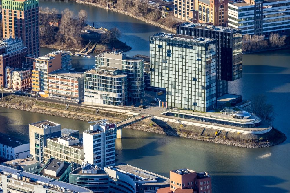 Aerial photograph Düsseldorf - Western Media Harbour area with commercial buildings in Duesseldorf Julo-Levin-Ufer in the district Hafen in Dusseldorf in the state of North Rhine-Westphalia