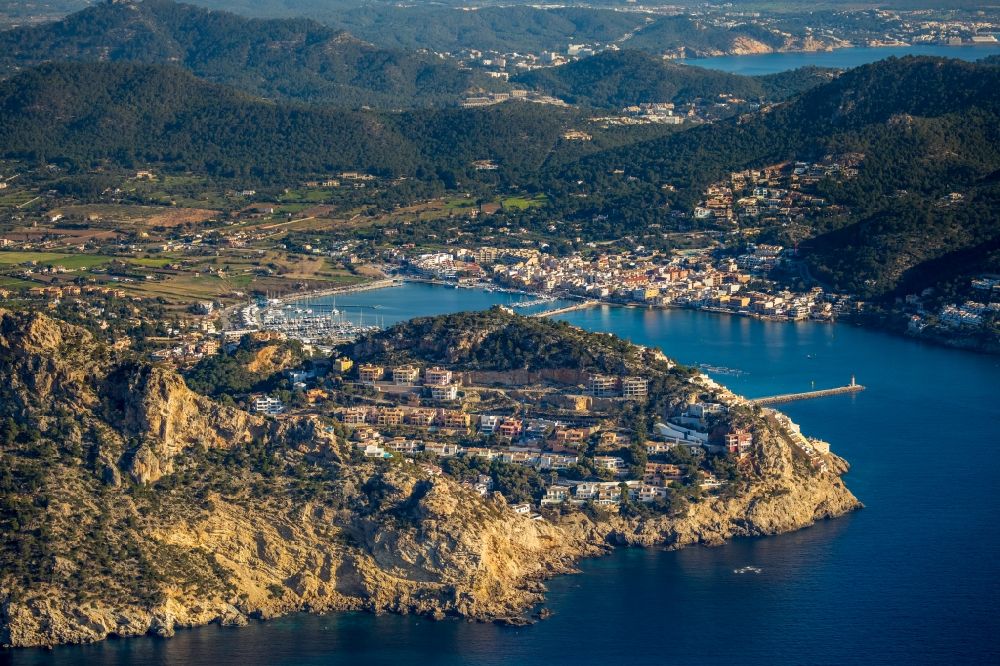 Aerial photograph Andratx - Townscape of Port d'Andratx on the seacoast in Andratx in Balearische Insel Mallorca, Spain