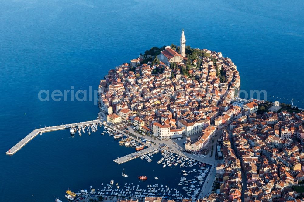 Aerial photograph Rovinj - Townscape on the seacoast of the Mediterranean sea in Rovinj in Istarska zupanija, Croatia