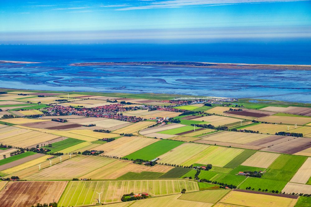 Aerial photograph Harlesiel - Townscape on the seacoast of North Sea in Harlesiel in the state Lower Saxony