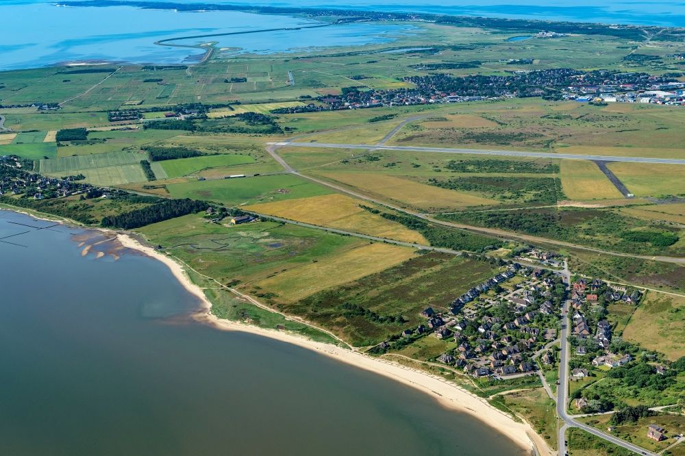 Aerial image Sylt-Ost - Townscape on the seacoast of North Sea in Keitum-Munkmarsch in the state Schleswig-Holstein