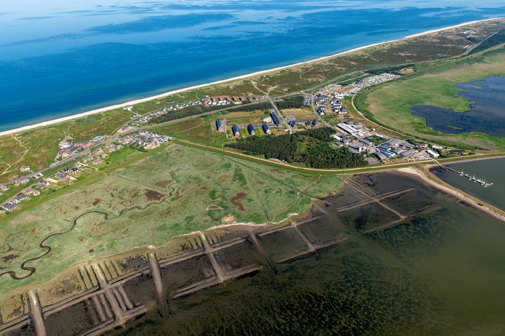 Sylt from the bird's eye view: Townscape on the seacoast of North Sea in Rantum (Sylt) in the state Schleswig-Holstein