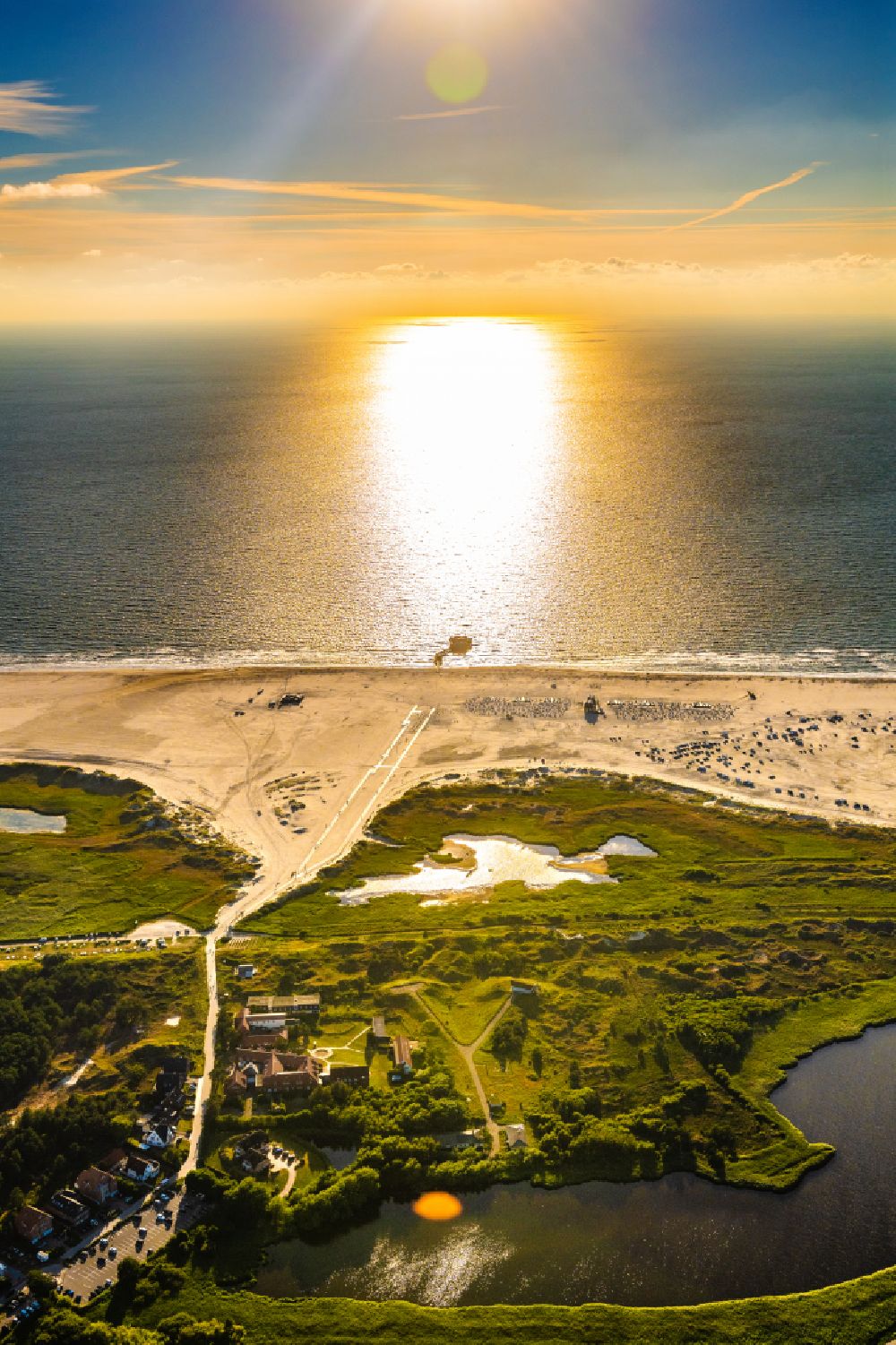 Aerial image Sankt Peter-Ording - Sandy beach landscape on the sea coast of the North Sea in Sankt Peter-Ording in North Friesland in the state of Schleswig-Holstein