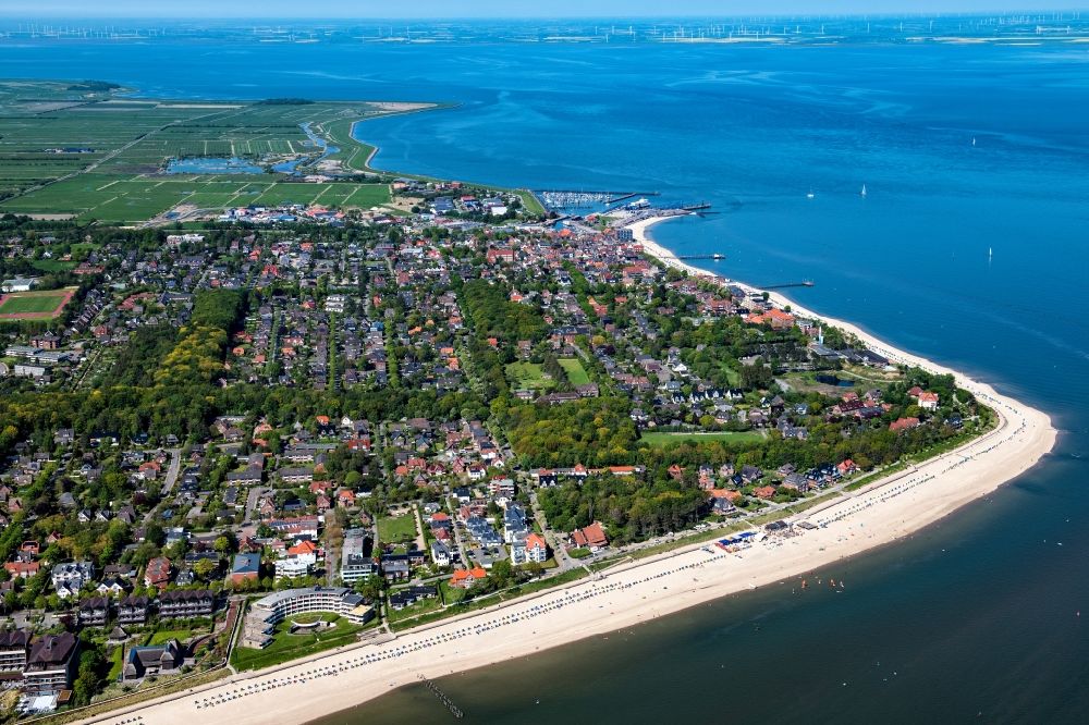 Wyk auf Föhr from above - Townscape Wyk with the harbour on the seacoast of North Sea on Foehr island in the state Schleswig-Holstein