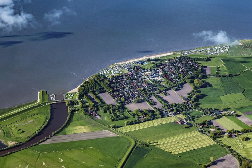 Aerial photograph Dangast - Townscape on the seacoast Ortsuebersicht in Dangast in the state Lower Saxony, Germany
