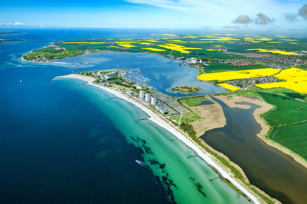 Aerial image Fehmarn - Townscape on the seacoast of Baltic Sea in Burg auf Fehmarn in the state Schleswig-Holstein