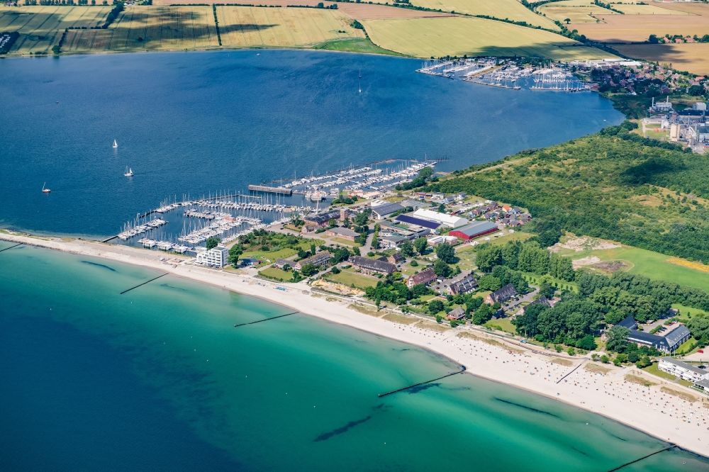 Aerial photograph Großenbrode - Townscape on the seacoast of Baltic Sea in Grossenbrode in the state Schleswig-Holstein