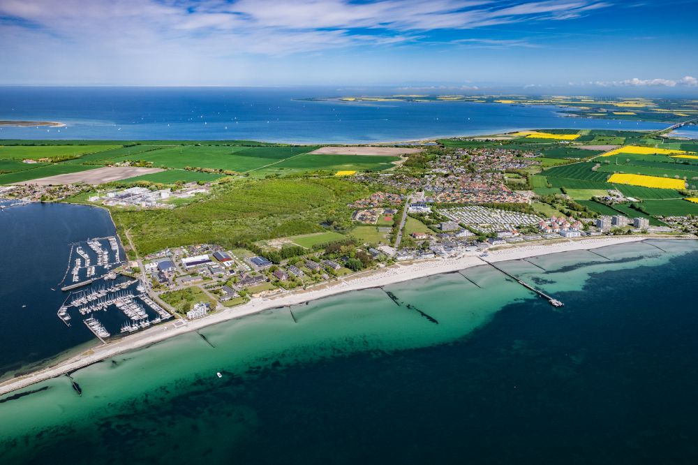 Großenbrode from the bird's eye view: Townscape on the seacoast of Baltic Sea in Grossenbrode in the state Schleswig-Holstein