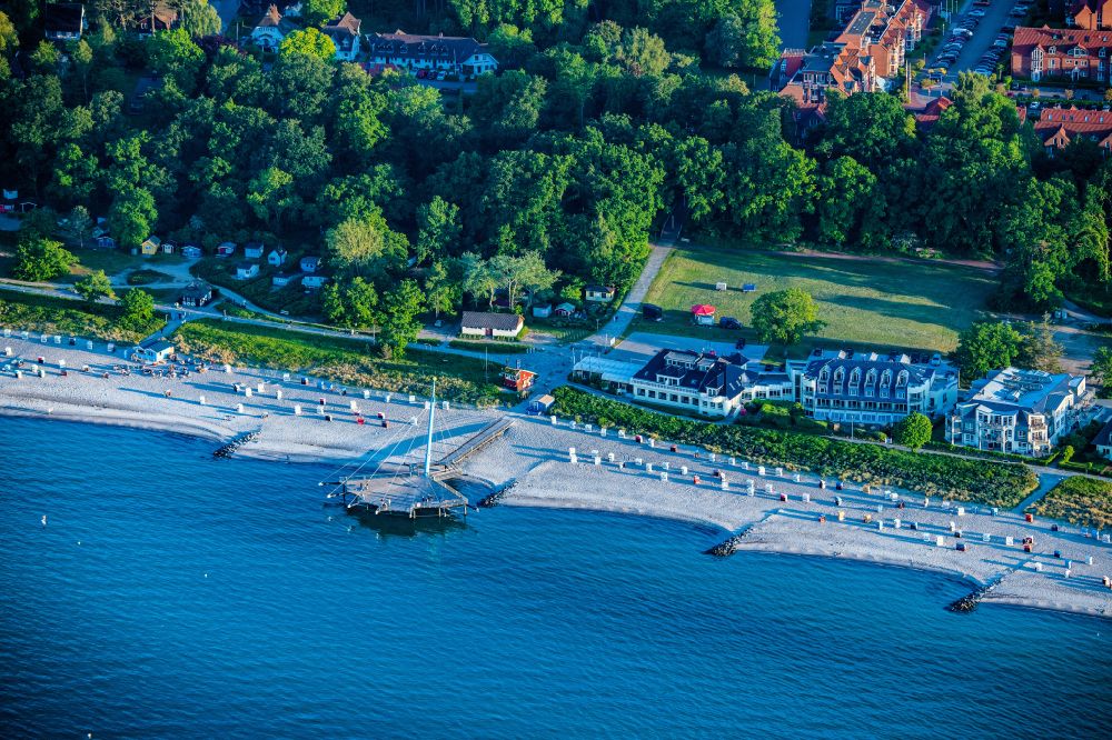 Aerial photograph Hohwacht (Ostsee) - Townscape on the seacoast of Baltic Sea in Hohwacht in the state Schleswig-Holstein