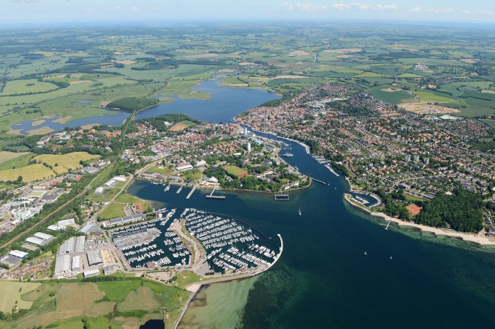 Aerial photograph Neustadt in Holstein - Townscape on the seacoast of Baltic Sea in Neustadt in Holstein in the state Schleswig-Holstein