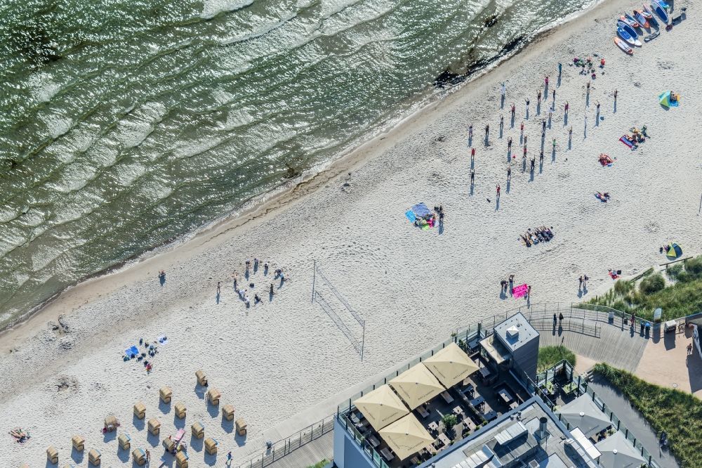 Timmendorfer Strand from the bird's eye view: Townscape on the seacoast of Baltic Sea in Niendorf/Ostsee in the state Schleswig-Holstein