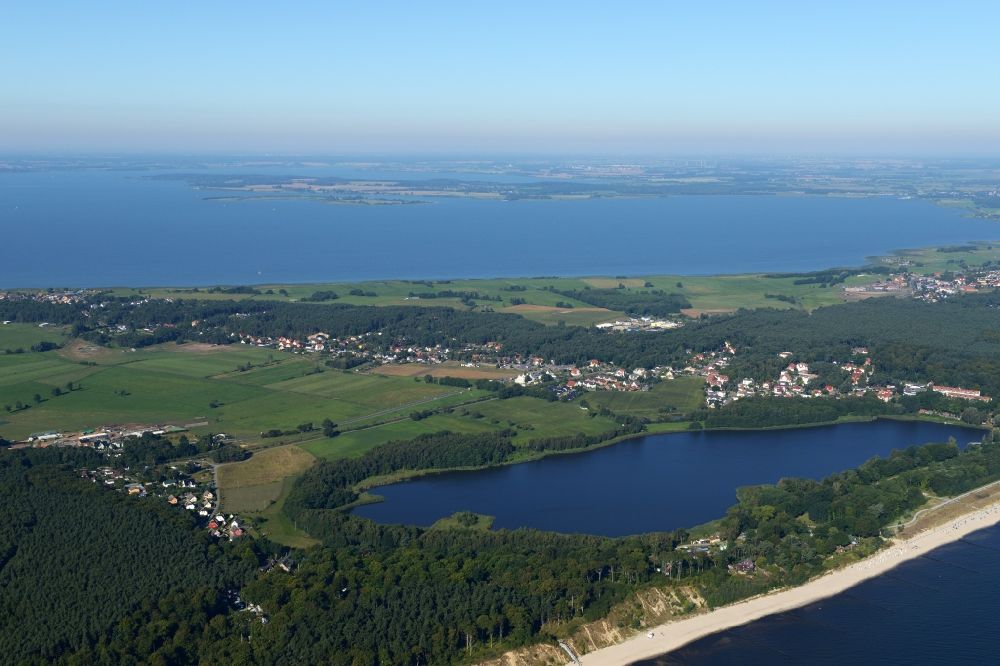 Aerial image Loddin - Townscape on the seacoast of the Baltic Sea in the district Koelpinsee in Loddin in the state Mecklenburg - Western Pomerania
