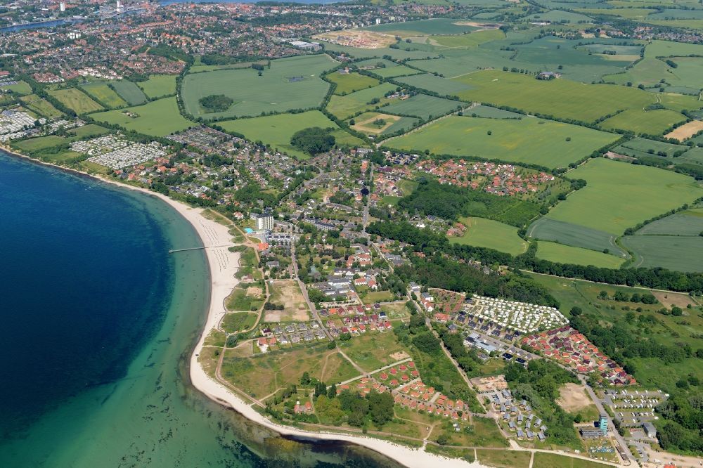 Aerial image Pelzerhaken - Townscape on the seacoast of Baltic Sea in Pelzerhaken in the state Schleswig-Holstein