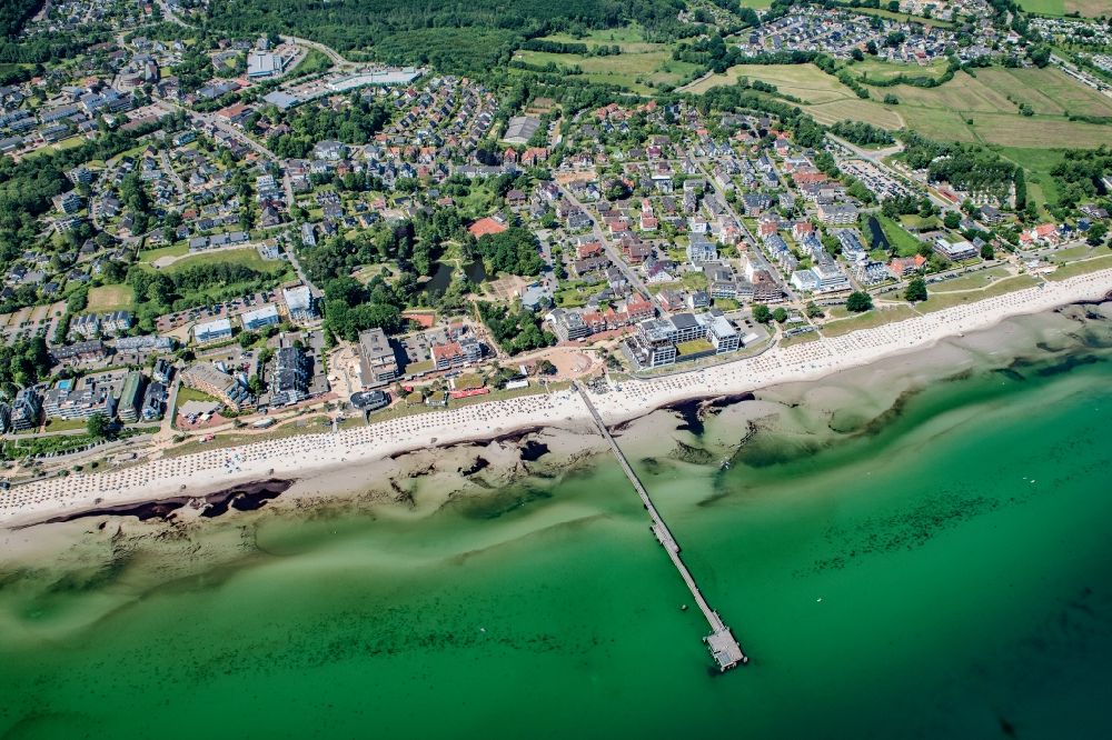 Aerial image Scharbeutz - Townscape on the seacoast of Baltic Sea in Scharbeutz in the state Schleswig-Holstein