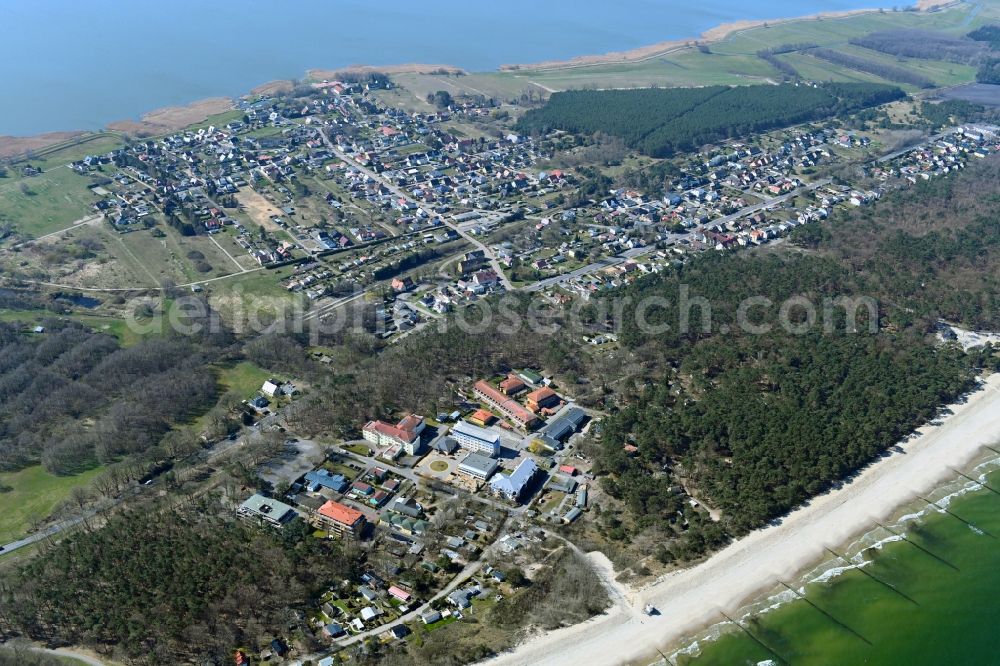 Aerial image Zempin - Townscape on the seacoast of Baltic Sea in Zempin in the state Mecklenburg - Western Pomerania, Germany