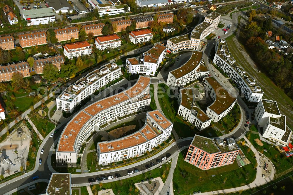München from the bird's eye view: New multi-family residential complex on Fritz-Bauer-Strasse in the district Aubing-Lochhausen-Langwied in Munich in the state Bavaria, Germany