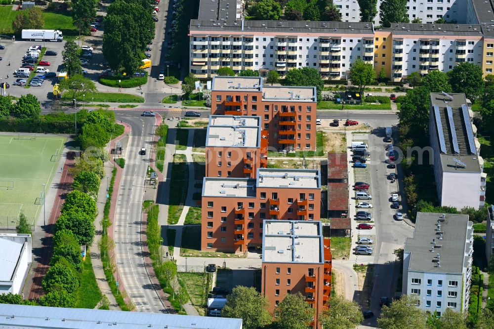 Berlin from above - Multi-family residential complex Gothaer Strasse - Alte Hellersdorfer Strasse in the district Hellersdorf in Berlin, Germany