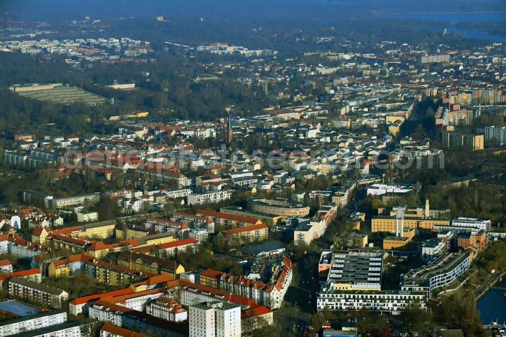 Potsdam from the bird's eye view: Multi-family residential complex Havelwelle on Zeppelinstrasse in the district Westliche Vorstadt in Potsdam in the state Brandenburg, Germany