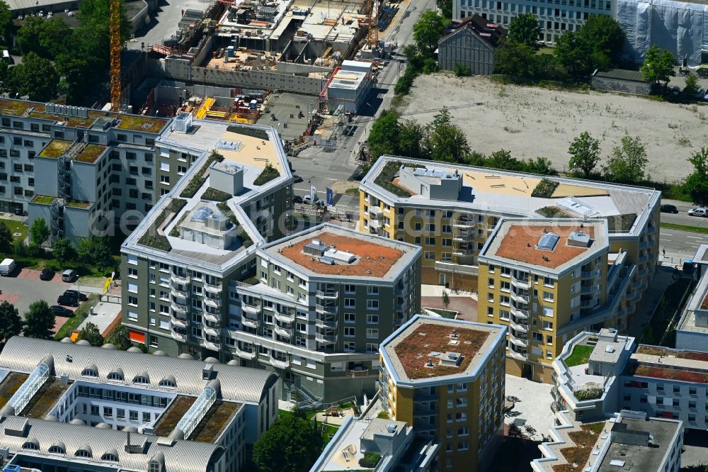 Aerial photograph München - New multi-family residential complex Tuebinger Strasse - Hansastrasse in the district Sendling-Westpark in Munich in the state Bavaria, Germany