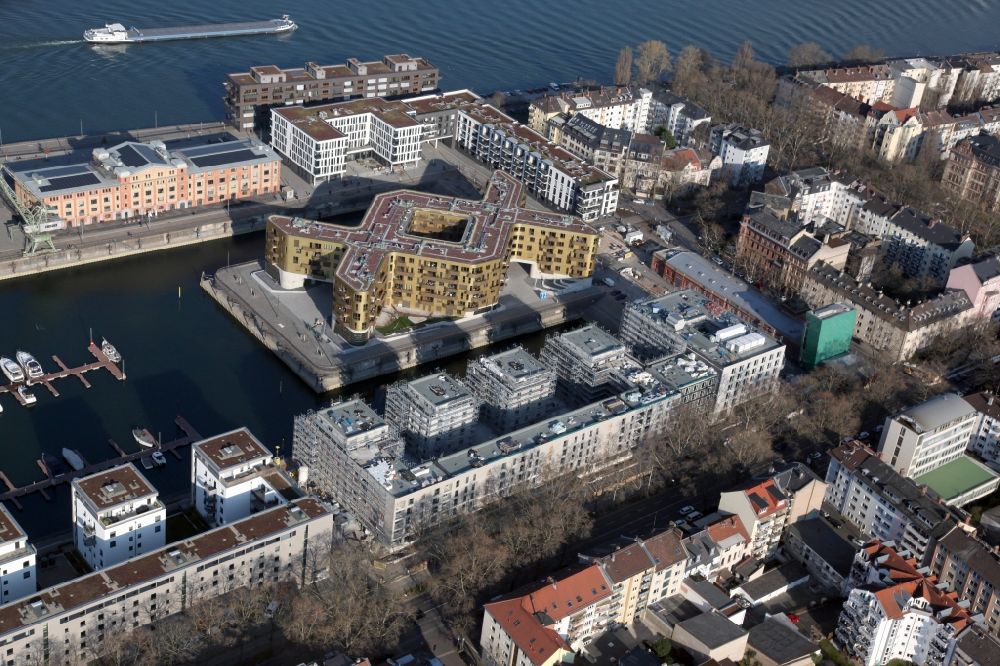 Aerial image Mainz - New multi-family residential complex PANDION DOXX on the Suedmole in Alten Zollhafen in the district Neustadt in Mainz in the state Rhineland-Palatinate, Germany