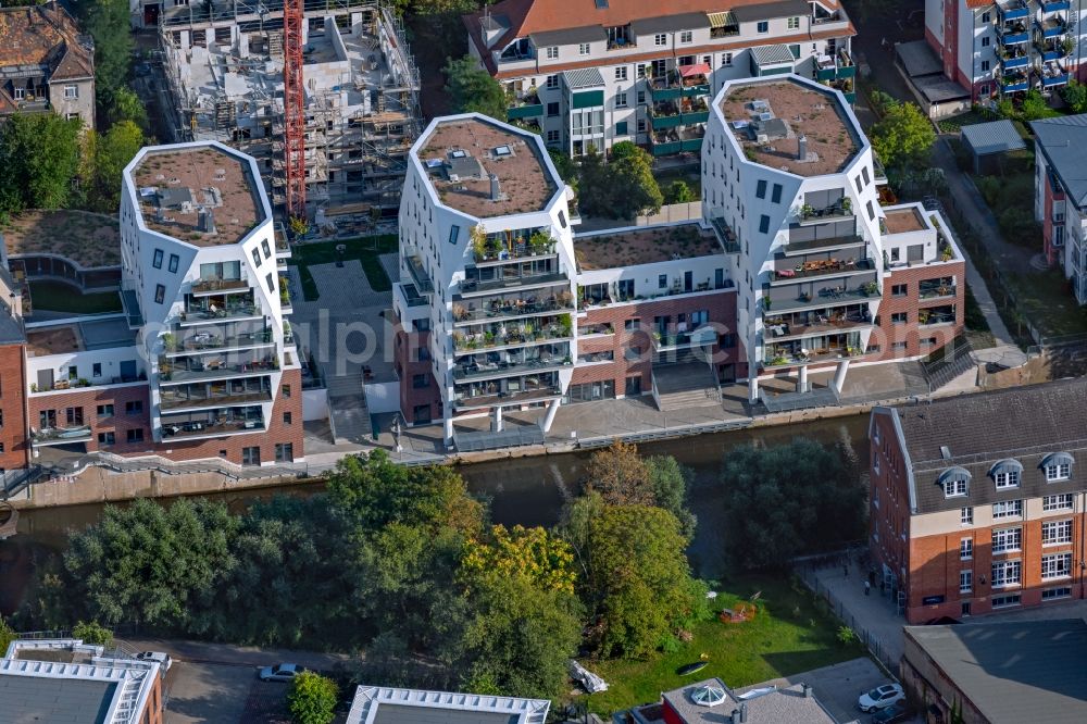 Leipzig from above - Multi-family residential complex LE RIVERHOUSES on Holbeinstrasse on river Weisse Elster in the district Schleussig in Leipzig in the state Saxony