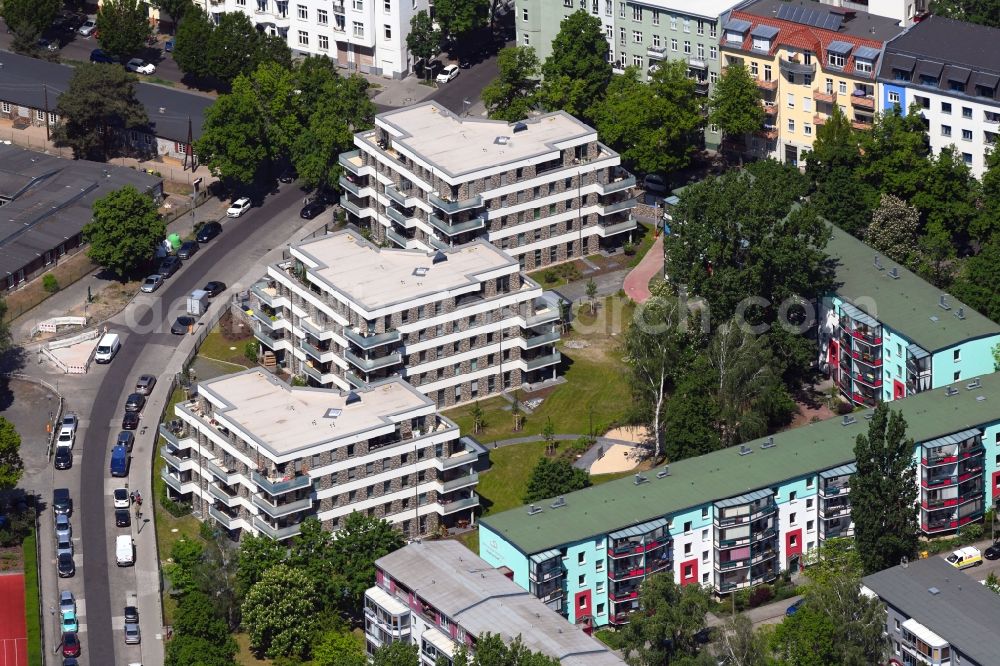 Aerial photograph Berlin - New multi-family residential complex Rudower Strasse corner Koellnische Strasse in the district Schoeneweide in Berlin, Germany